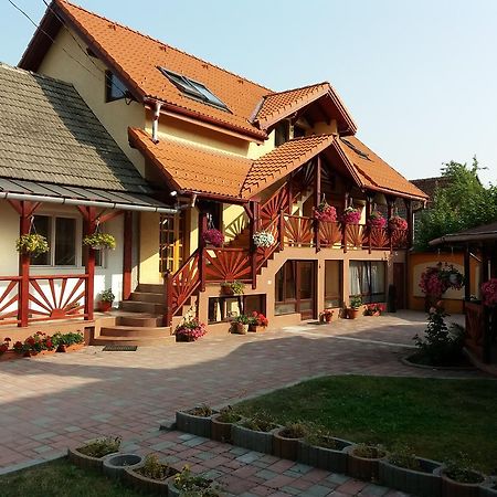Casa Lenke 호텔 사셀레 외부 사진
